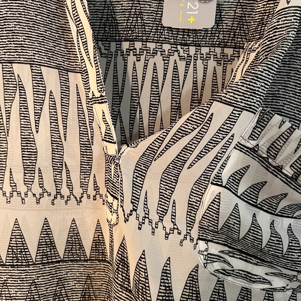 F21 Aztec Print Work Tunic - Picture 3 of 4